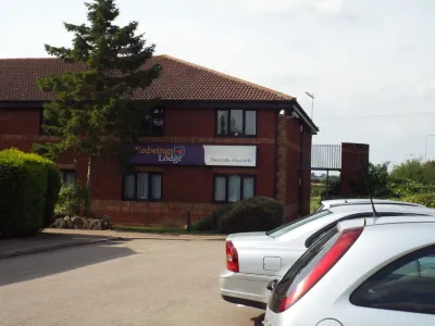 Redwings Lodge Dunstable Hotels near Toddington Baptist Church
