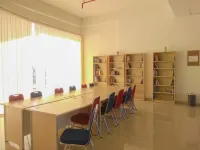 Chic and Cozy Studio Park View Condominium Apartment Hotels in Kecamatan Beji