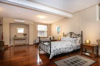 Fremantle Bed & Breakfast Các khách sạn gần The University of Notre Dame Australia