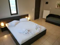 Villa Gereoudis Sea View Rooms Pool & Bar - balcony