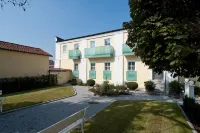 Hotel Biedermeier Hof Hotels in Lambrechten