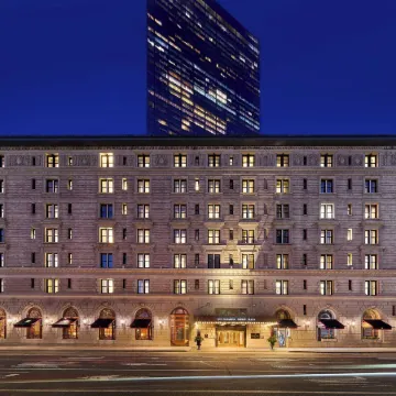 Fairmont Copley Plaza Boston Отели рядом с достопримечательностью «Церковь Троицы»