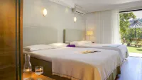 Kamari Beach Hotel Hotels in Потос