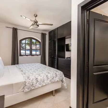 Flor Del Mar Condo