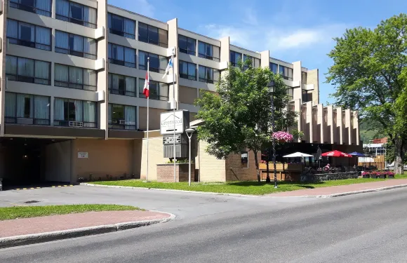 格林伍德套房酒店