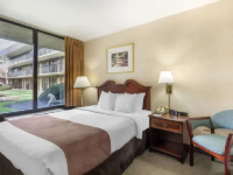 Quality Inn Vienna - Tysons Corner Các khách sạn ở Tysons