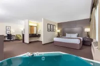 AmericInn by Wyndham Rhinelander