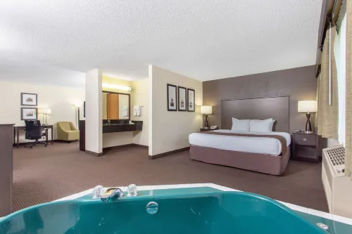 AmericInn by Wyndham Rhinelander