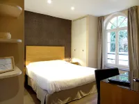 Les Carmes Hotels in Rouen