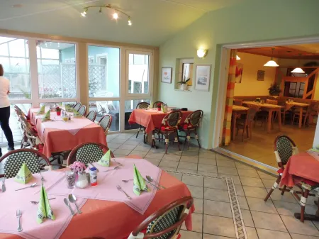 Landhotel Eibl Отели в г. Маут