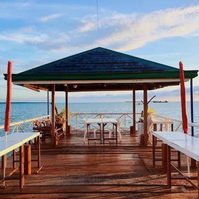 Peria Seafront Pensione - Pansiyon