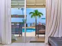 Tropical Sunset Beach Apartment Hotel - Pool
