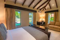 Sunset del Mar Beach Resort Hotels in Parrita