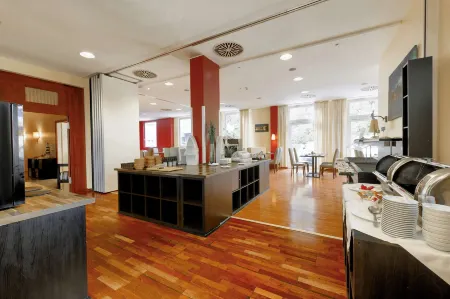 Hotel am Schloss KÖPENICK Berlin by Golden Tulip Отели рядом с достопримечательностью «Мюггельзе»