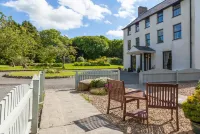 East Hook Farmhouse Hotel dekat The Georges Restaurant & Cafe Bar