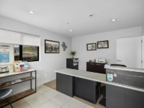 Avenue Motel Hotels in Alexandra