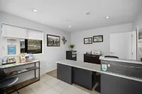 Avenue Motel Hotels in Clyde