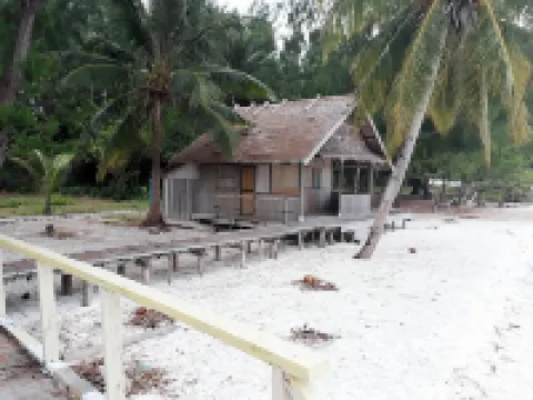 Andau Homestay Hotels in Waisai