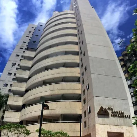 Hotel Caracas Cumberland Отели рядом с достопримечательностью «Капитолий»