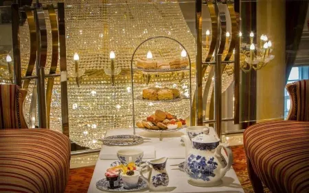 Knightsbrook Hotel Courtyard Accommodation Отели в г. Мит