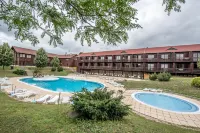 Petneházy Aparthotel - en bord de mer