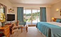 Hotel Dos Templarios Hotels in Томар
