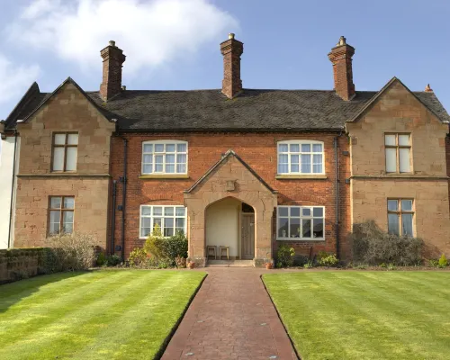 Old Hall House, NEC Hotels in Solihull District