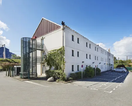 Kyriad Direct Annemasse - Genève Hotels in Gaillard