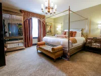 The Detroit Club Hotels near Two James Spirits