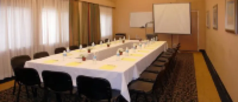 Red Lion Inn and Suites Victoria