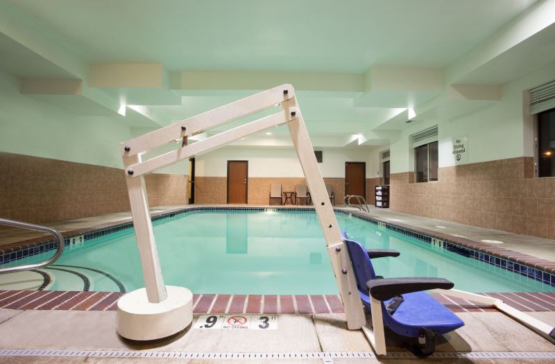 Holiday Inn Express & Suites Newport by IHG photo 2