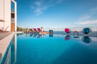 Residence Delta - Pools