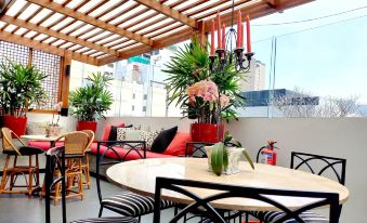 Ana Frank Boutique Hotel