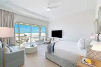 Windsong on the Reef Hotels near Blue Hills Jetty