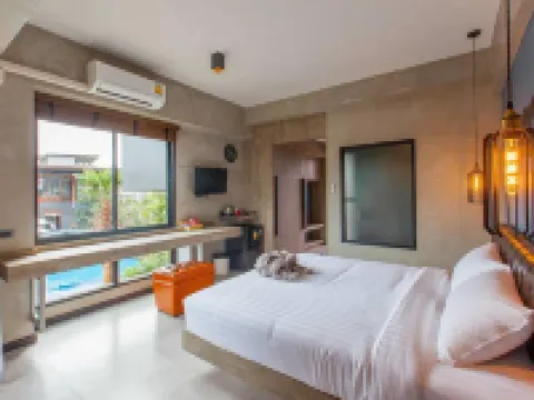 ลอฟต์ เมเนีย บูทิก โฮเต็ล โรงแรมในชุมพร