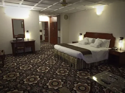 Indus Hotel Hotel di 