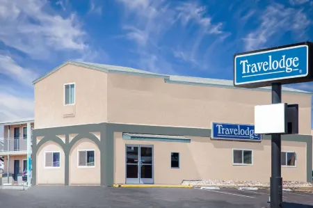 Travelodge by Wyndham Barstow Отели рядом с достопримечательностью «Аутлетс эт Барстоу»