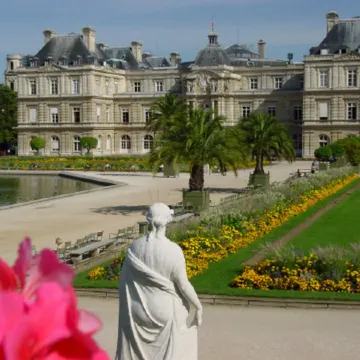 Folie des Près - Saint-Germain-des-Prés Отели рядом с достопримечательностью «Дворец Conciergerie»