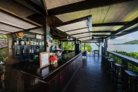 Cocos Hotel Antigua - All Inclusive - Adults Only - bar