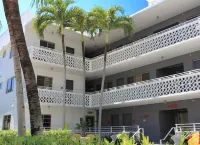 Hotel Gaythering - Gay Hotel - All Adults Welcome Hotels in South Beach
