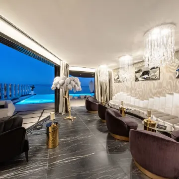 Posh Residence Luxury Suites