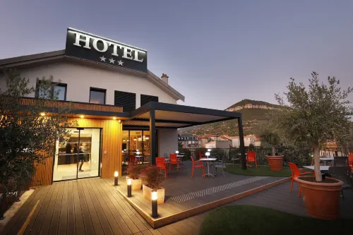 Hôtel la Capelle Millau Hotels in Millau