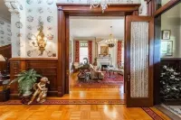 Burke Mansion Hotels in Macon