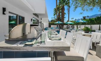 Bauhaus Estate in Palm Springs