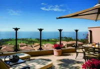 The Resort at Pelican Hill - con vistas a la montaña