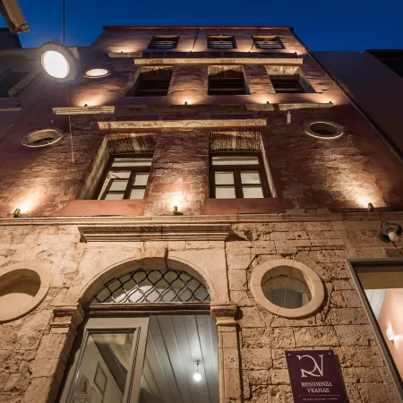 Vranas Residenza Signature Suites