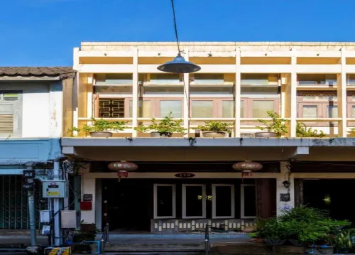 OYO 75469 Baan Kong Hostel - 3-Star