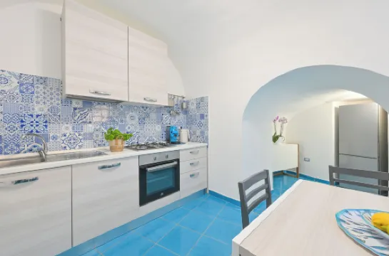 Chiaia Di Rose Rooms & Apartment Hotels in Serrara Fontana