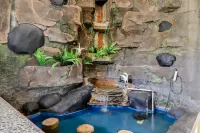 Dewisri Homestay Hotels in Pajangan