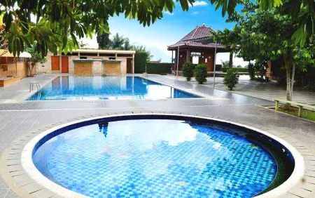 Arayanna Hotel & Resort